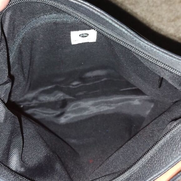 The Sak black pure leather shoulder bag   NWOT - Picture 6 of 8